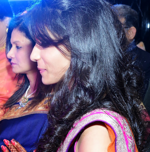 Priya Desai Photo 29