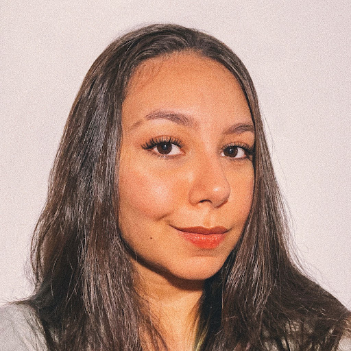 Bianca Molina Photo 27